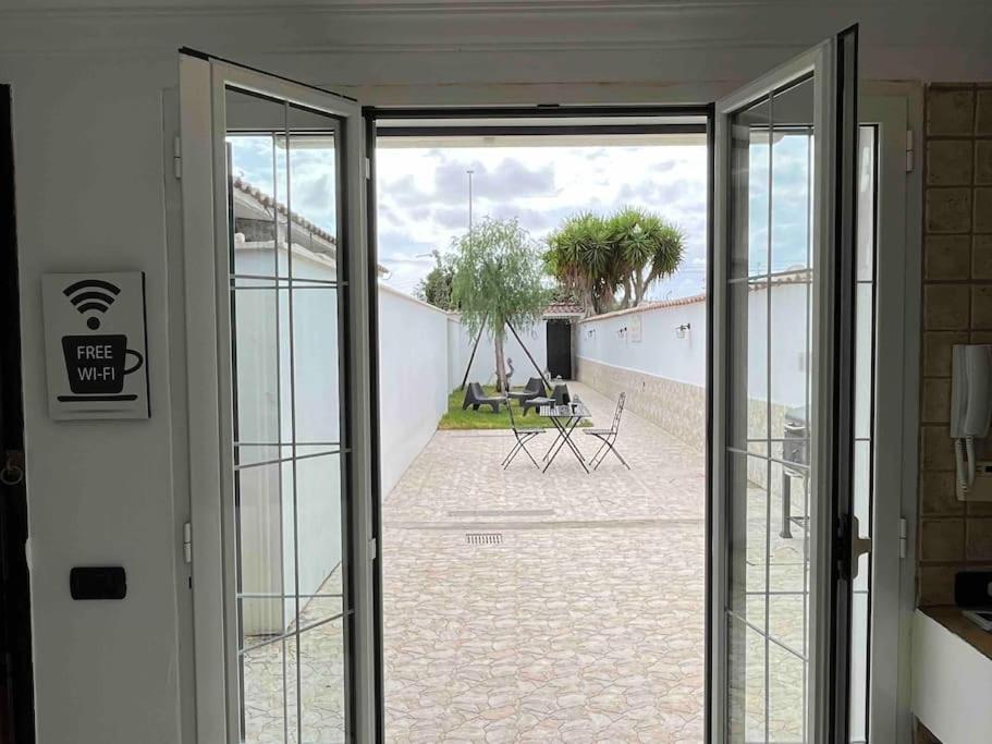 Casa Vacanza Fiera Di Roma Ponte Galeria Exterior photo